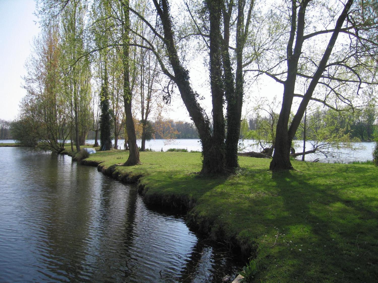 Hotel L'Ile Du Saussay Итвиль Экстерьер фото